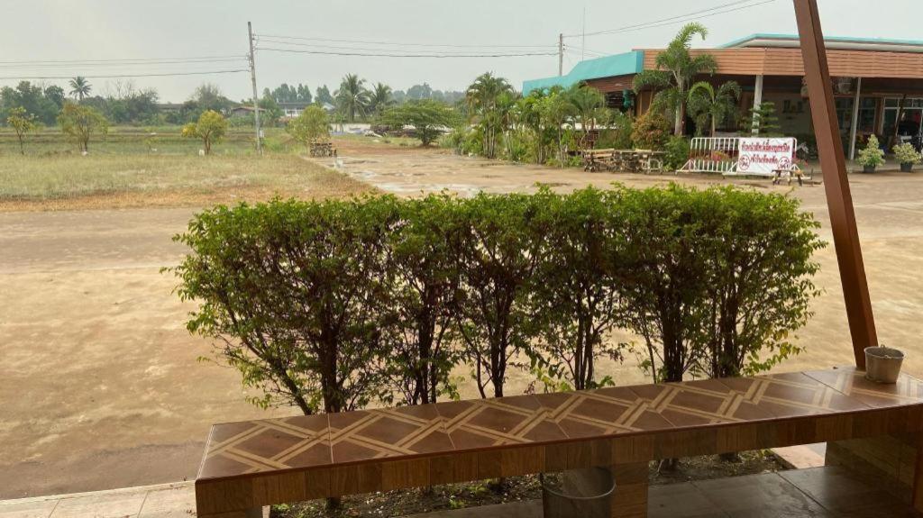 Prakaithong Hotel Amphoe Sawang Daen Din Exterior photo
